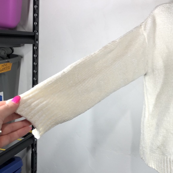 Love Tree cream super soft sweater size small - Picture 4 of 11